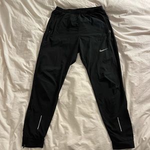 Black Nike Dri-Fit Running Jogger Sweatpants size M